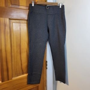 Sentimental New York Women's Capri Leggings